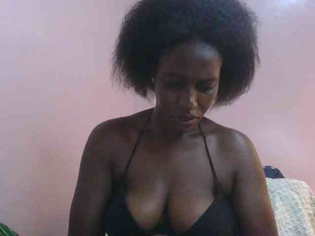 cute-africanah webcam