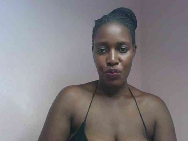 cute-africanah webcam