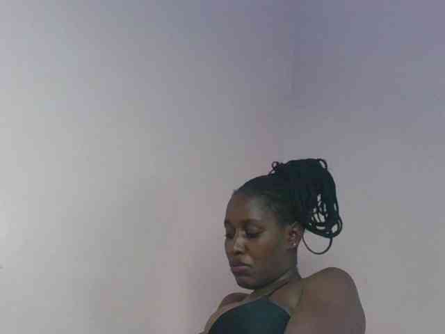 cute-africanah Live Webcam on BongaCams