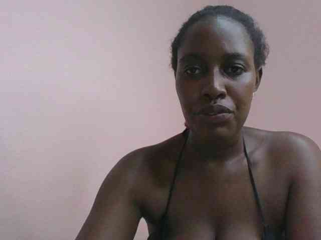 cute-africanah webcam