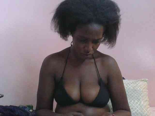 cute-africanah webcam