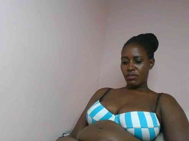 cute-africanah webcam