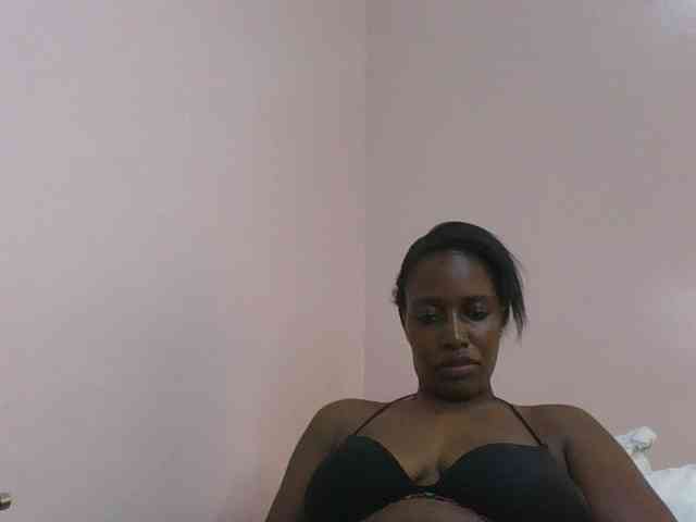 cute-africanah webcam