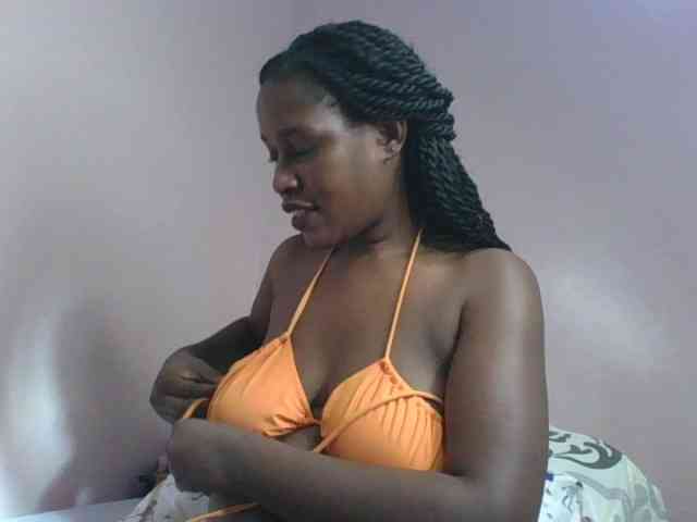 cute-africanah webcam