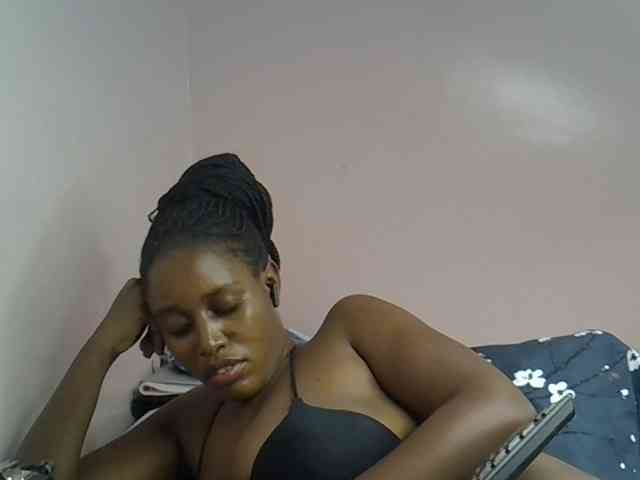 cute-africanah webcam