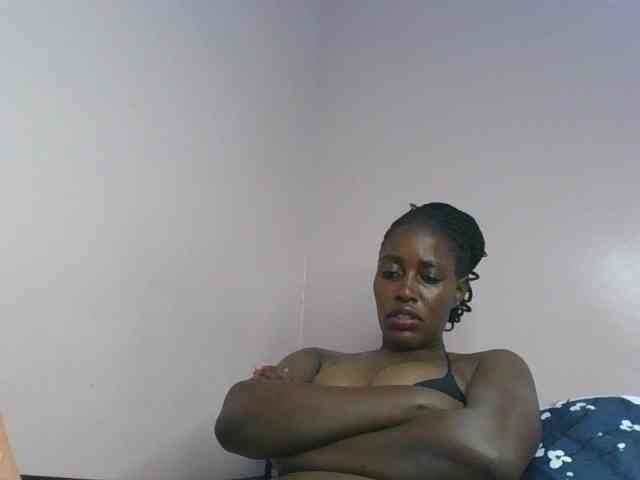 cute-africanah webcam