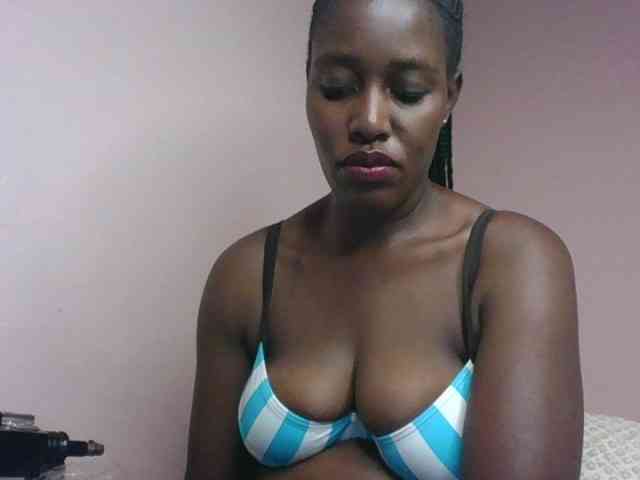 cute-africanah webcam