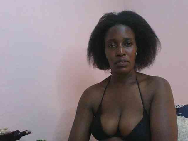 cute-africanah webcam