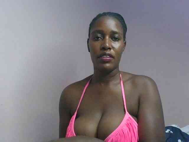 cute-africanah webcam