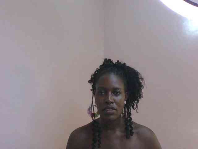cute-africanah webcam