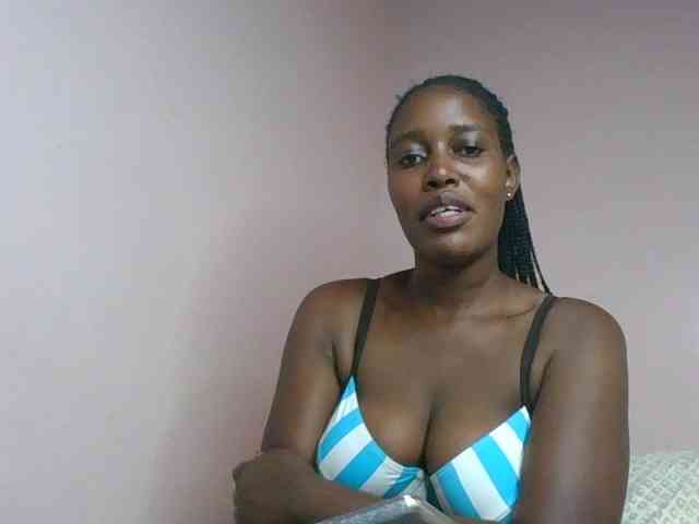 cute-africanah webcam