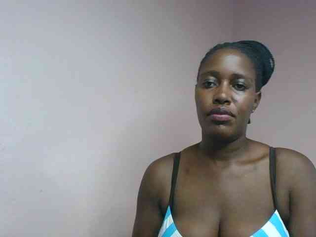 cute-africanah webcam