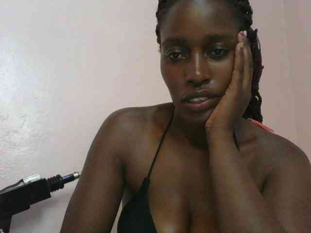 cute-africanah Live Webcam on BongaCams