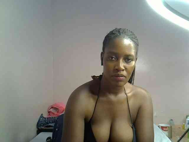cute-africanah webcam