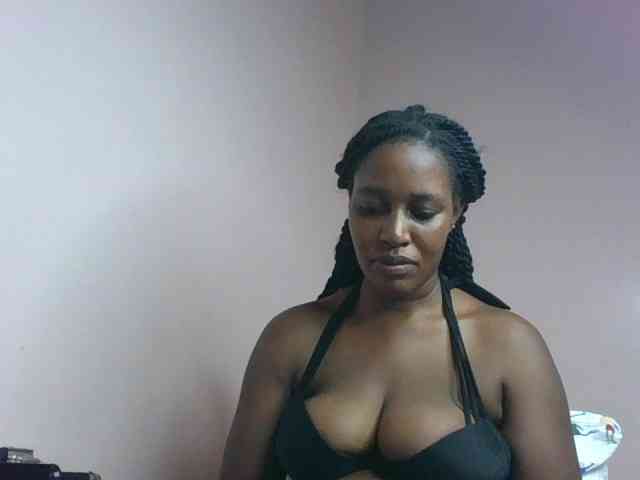 cute-africanah webcam