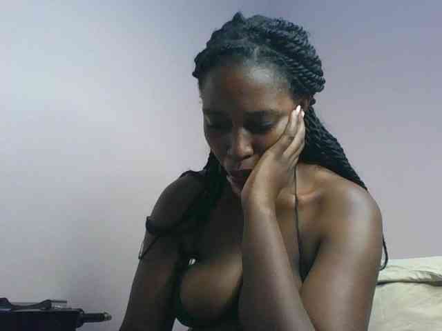 cute-africanah webcam