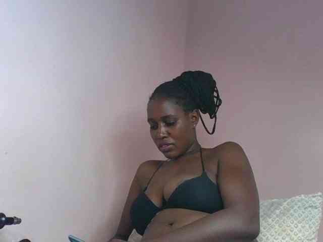 cute-africanah webcam
