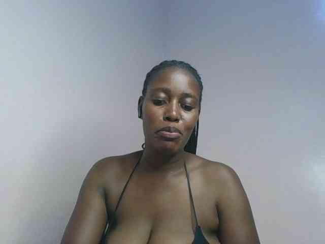 cute-africanah webcam