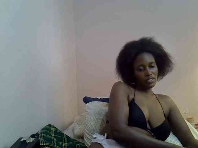 cute-africanah webcam