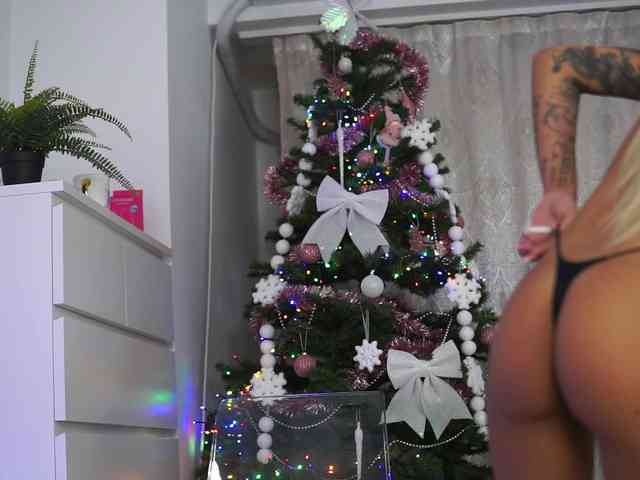 AprilHadid AprilHadid