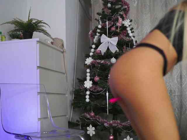 AprilHadid AprilHadid