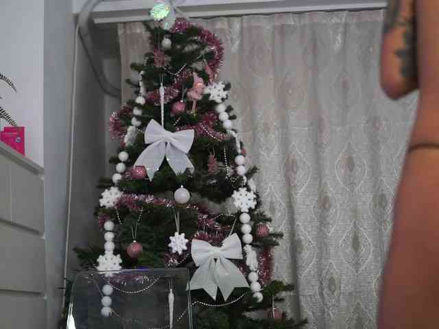 AprilHadid AprilHadid