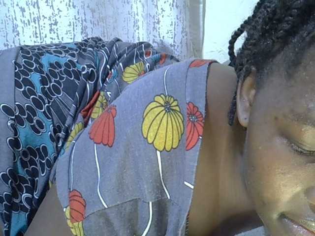 Queendee1 live cam profile