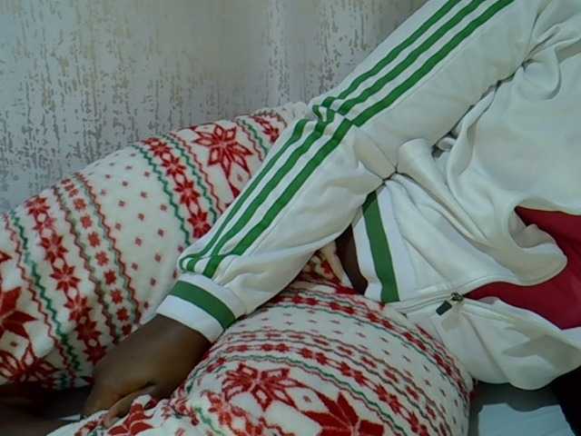 Queendee1's BongaCams show and profile