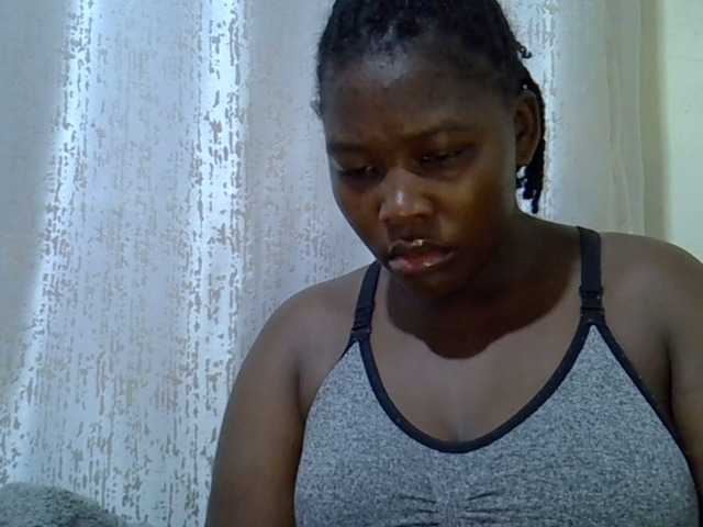 Queendee1's BongaCams show and profile