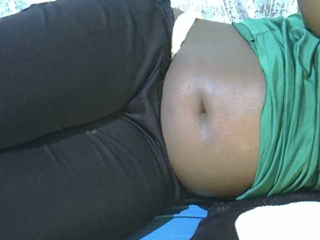 Queendee1's BongaCams show and profile