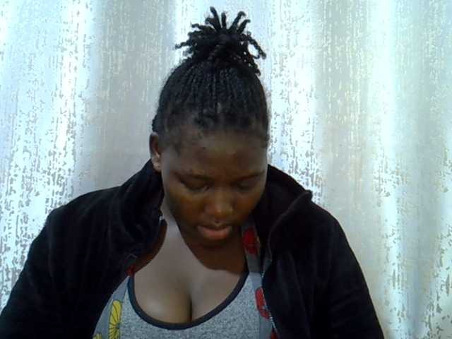 Queendee1's BongaCams show and profile