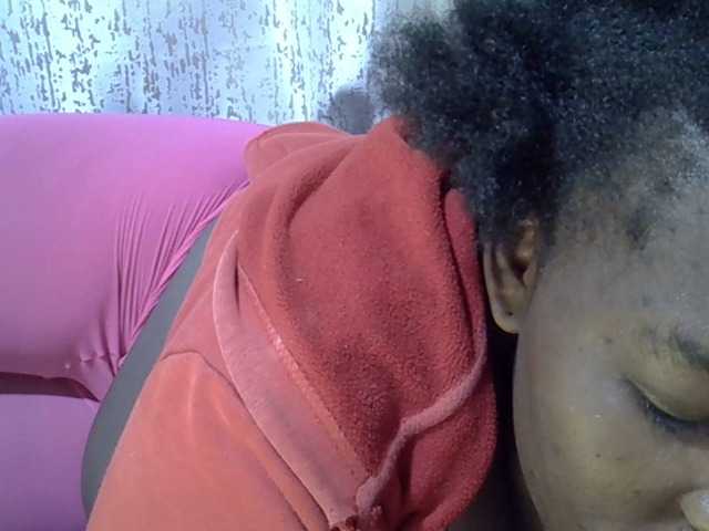 Queendee1 Live Cam on BongaCams