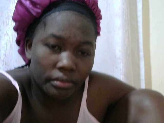 Queendee1's BongaCams show and profile