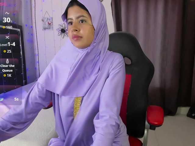  NaylaAbadi chat room