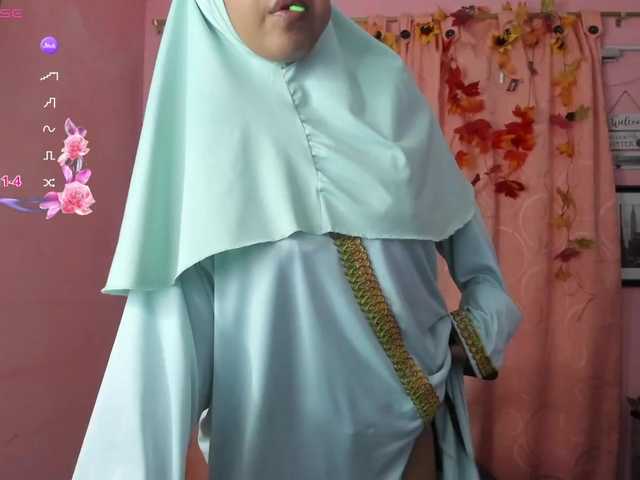 NaylaAbadi's BongaCams show and profile