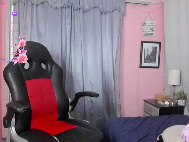 NaylaAbadi's BongaCams show and profile