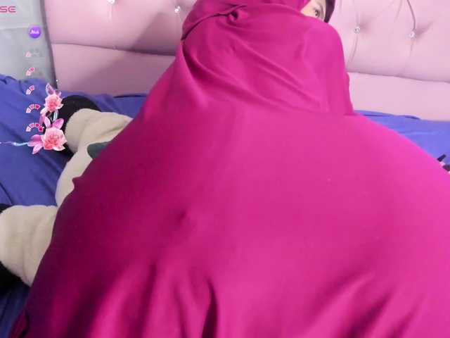 NaylaAbadi's BongaCams show and profile