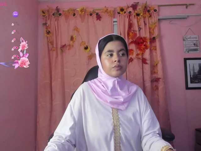 NaylaAbadi's BongaCams show and profile