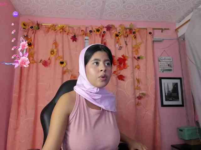 NaylaAbadi webcam