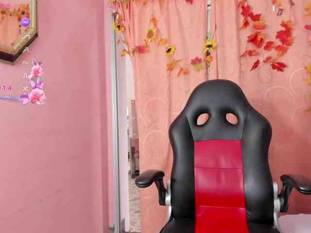 NaylaAbadi NaylaAbadi