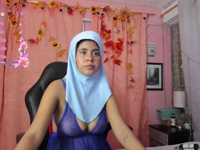 NaylaAbadi webcam