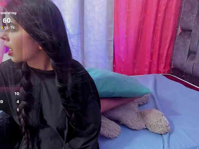 NaylaAbadi webcam