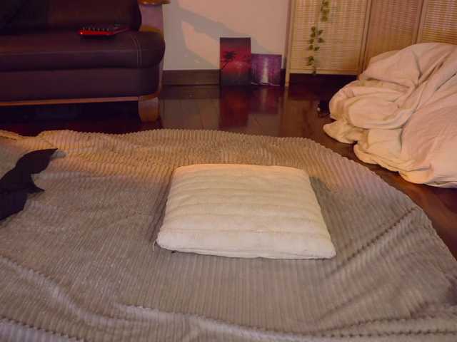 LilluCooper's BongaCams show and profile