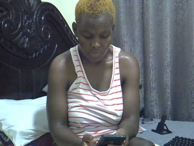 Pretty-amber72's BongaCams show and profile