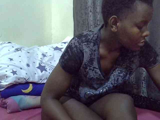 Pretty-amber72 Pretty-amber72