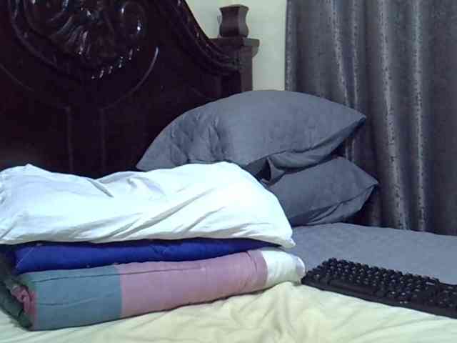 Pretty-amber72 webcam