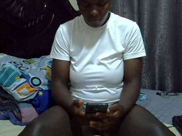 Pretty-amber72 webcam