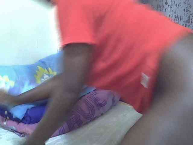 Pretty-amber72 webcam