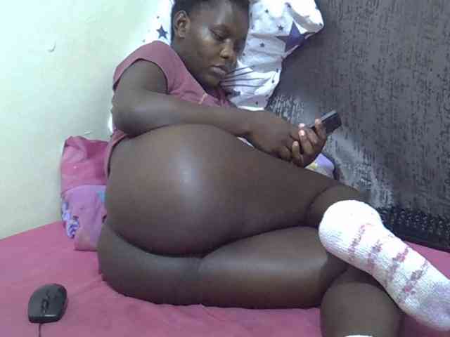 Pretty-amber72 Pretty-amber72