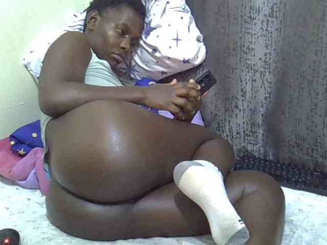 Pretty-amber72 webcam